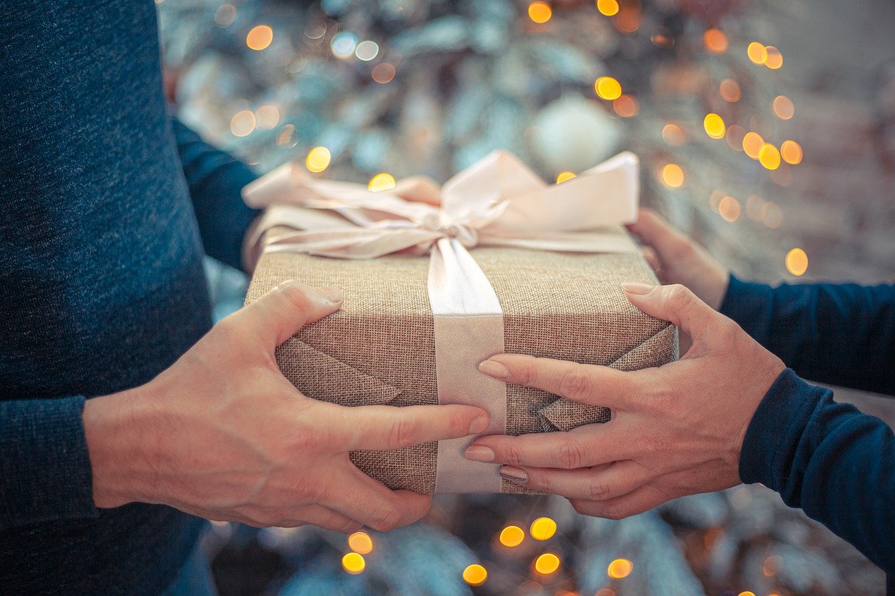 Cartes cadeaux  : envoyer ajouter échanger une carte cadeau
